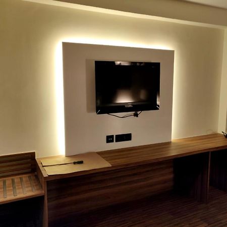 The Checkers Hotel Madras Kamer foto